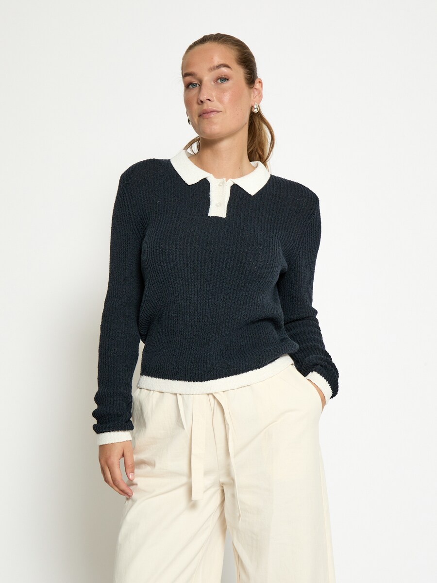 Свитер DESIRES Kallie, темно-синий
Свитер DESIRES Kallie, темно-синий