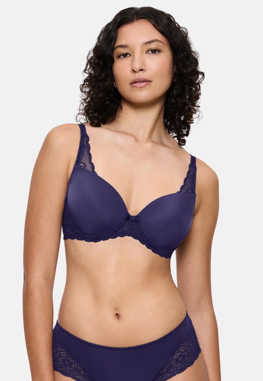 Бюстгальтер Triumph AMOURETTE SPOTLIGHT, Prussian Blue/Blue
Бюстгальтер Triumph AMOURETTE SPOTLIGHT, Prussian Blue/Blue