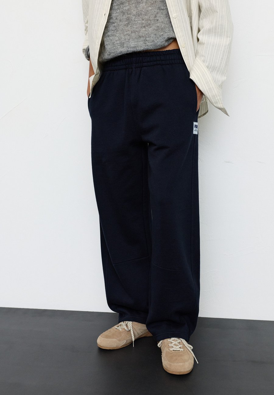 Брюки PULL&BEAR BALLOON, Dark-Blue Denim
Брюки PULL&BEAR BALLOON, Dark-Blue Denim