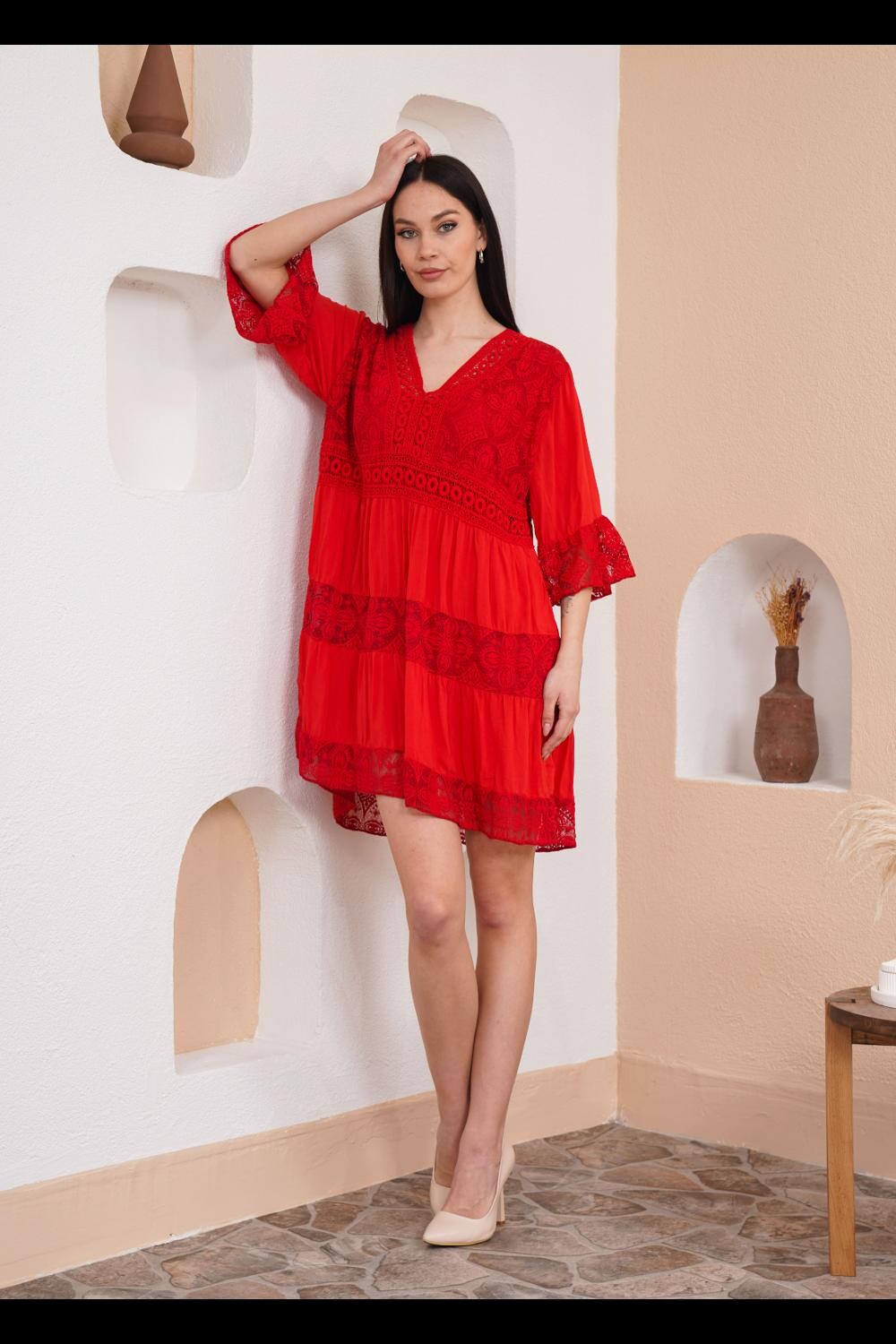 Кружевное мини-платье с рукавами 3/4 и V-образным вырезом оверсайз HOXTON GAL, красный
Кружевное мини-платье с рукавами 3/4 и V-образным вырезом оверсайз HOXTON GAL, красный