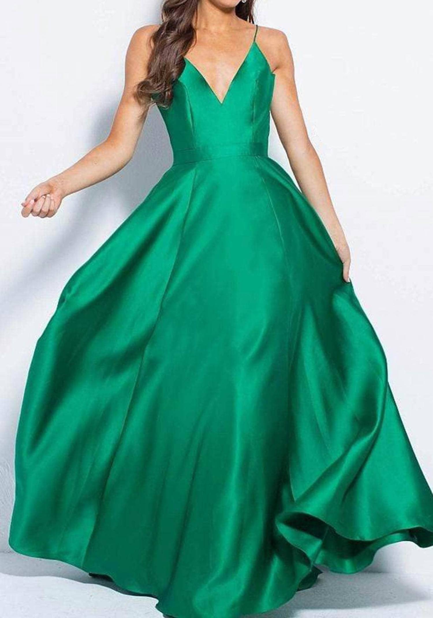 Изумрудное сатиновое платье для выпускного с V-образным вырезом JOVANI, изумрудный
Изумрудное сатиновое платье для выпускного с V-образным вырезом JOVANI, изумрудный