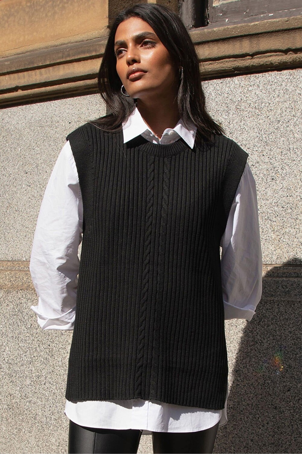 Жилет свитер с косичной вязкой Threadbare, черный
Жилет свитер с косичной вязкой Threadbare, черный