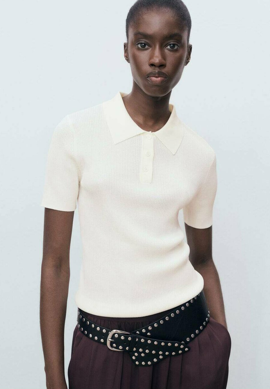 Поло Mango SHORT-SLEEVED NECK, Off-White
Поло Mango SHORT-SLEEVED NECK, Off-White