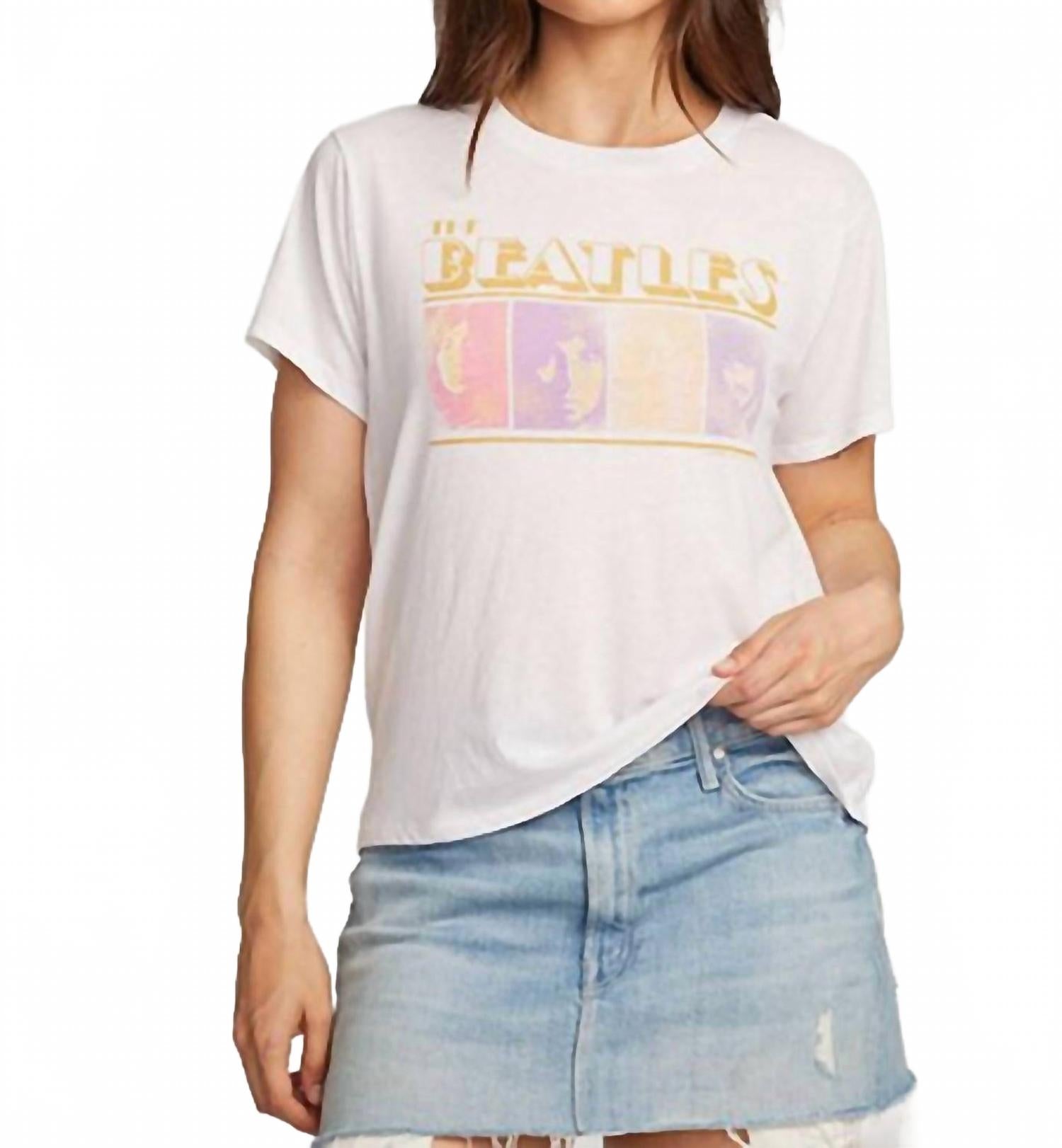 Футболка с ретро-принтом The Beatles в белом цвете Chaser
Футболка с ретро-принтом The Beatles в белом цвете Chaser