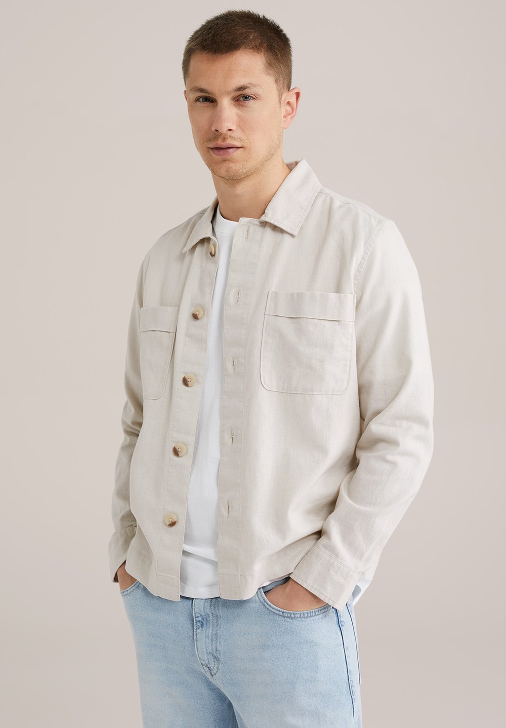 Летняя куртка WE Fashion, бежевый
Летняя куртка WE Fashion, бежевый