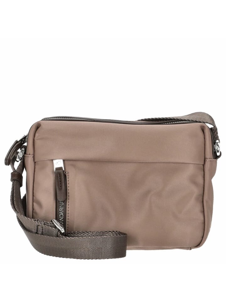 Наплечная сумка Mandarina Duck, цвет beaver
Наплечная сумка Mandarina Duck, цвет beaver