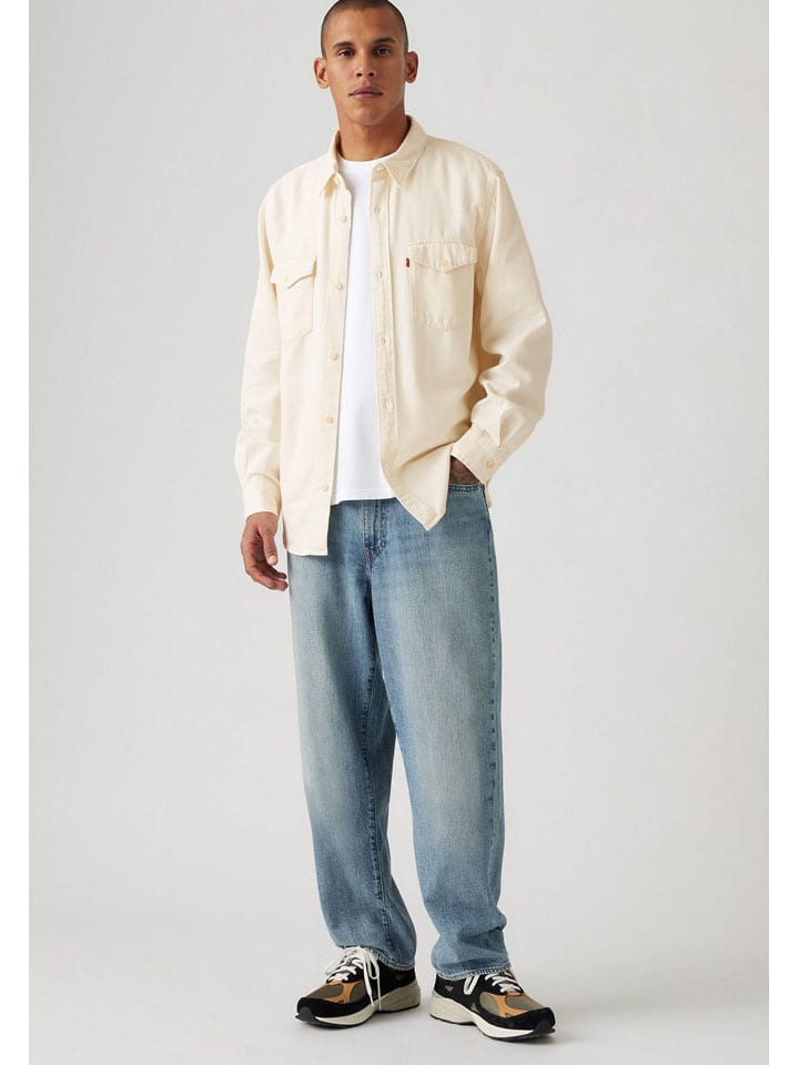 Levi's Джинсы - Удобный крой - светло-голубого цвета
Levi's Джинсы - Удобный крой - светло-голубого цвета