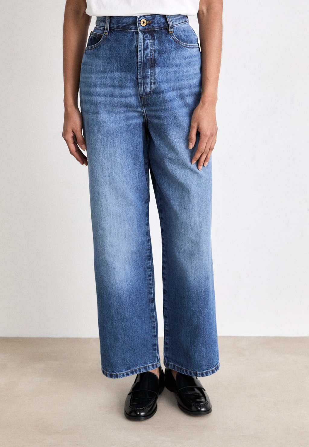 Джинсы свободного кроя PAPERLOVE sessùn, цвет Vintage Blue
Джинсы свободного кроя PAPERLOVE sessùn, цвет Vintage Blue