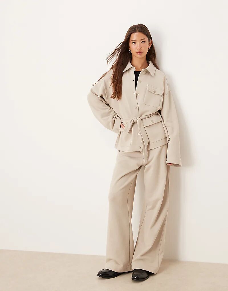 Спортивные брюки ASOS DESIGN классического кроя с пуговицами цвета камня
Спортивные брюки ASOS DESIGN классического кроя с пуговицами цвета камня