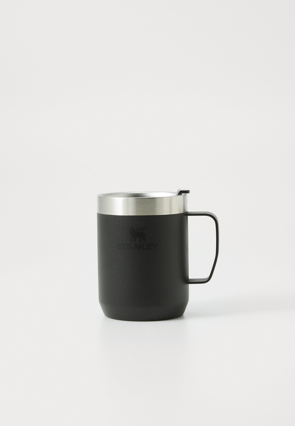 Бутылка THE EVERYDAY CAMP MUG 0.23l UNISEX Stanley, черный
Бутылка THE EVERYDAY CAMP MUG 0.23l UNISEX Stanley, черный