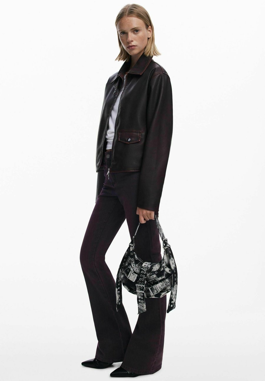 Сумка Desigual BUCKLE, Gray/Grey
Сумка Desigual BUCKLE, Gray/Grey