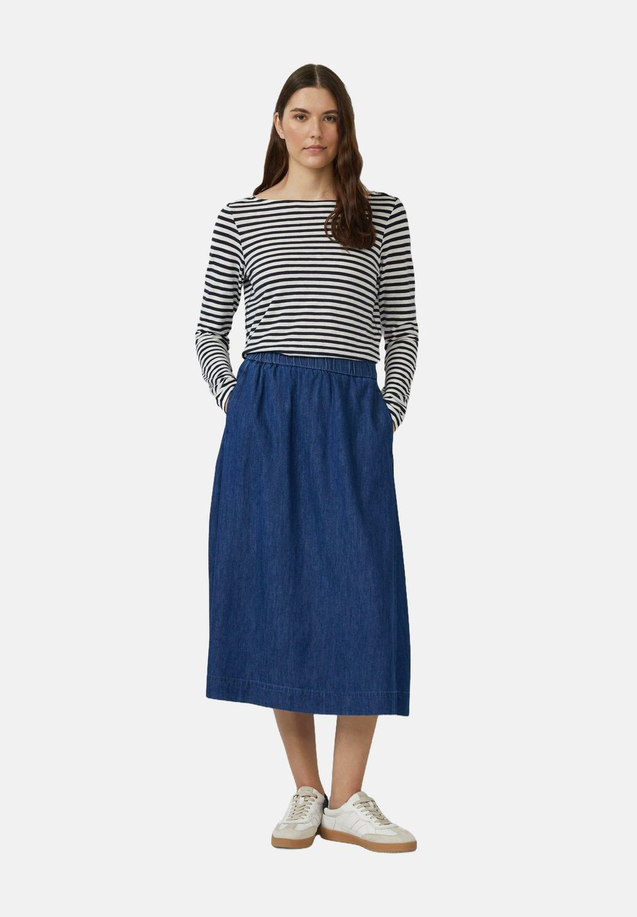 Юбка s.Oliver MIDI-LÄNGE MIT SEITENTASCHEN, Blau/Stone Blue Denim
Юбка s.Oliver MIDI-LÄNGE MIT SEITENTASCHEN, Blau/Stone Blue Denim