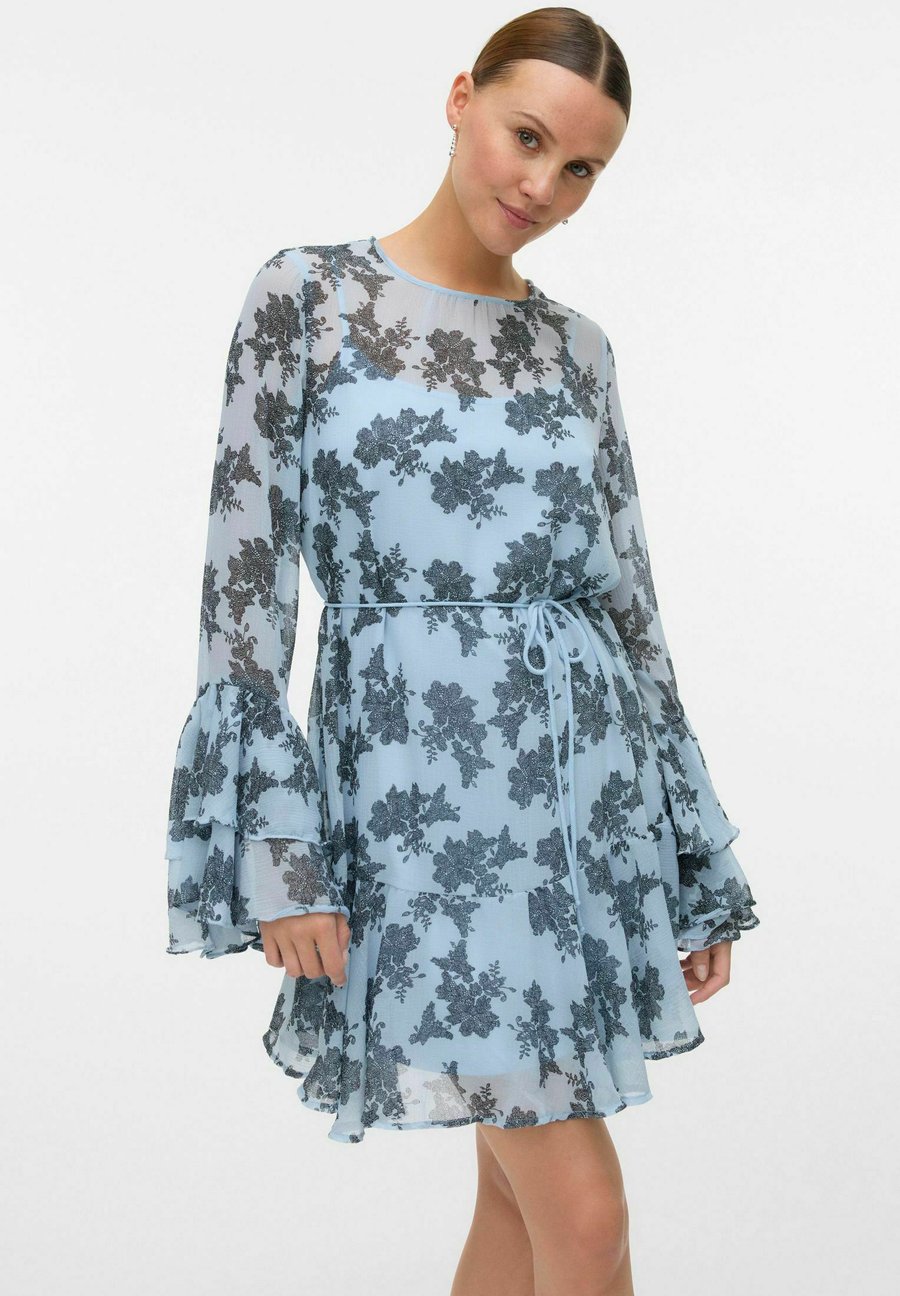 Платье Vero Moda VMCAMILLE KURZES , Skyway/Light Blue
Платье Vero Moda VMCAMILLE KURZES , Skyway/Light Blue