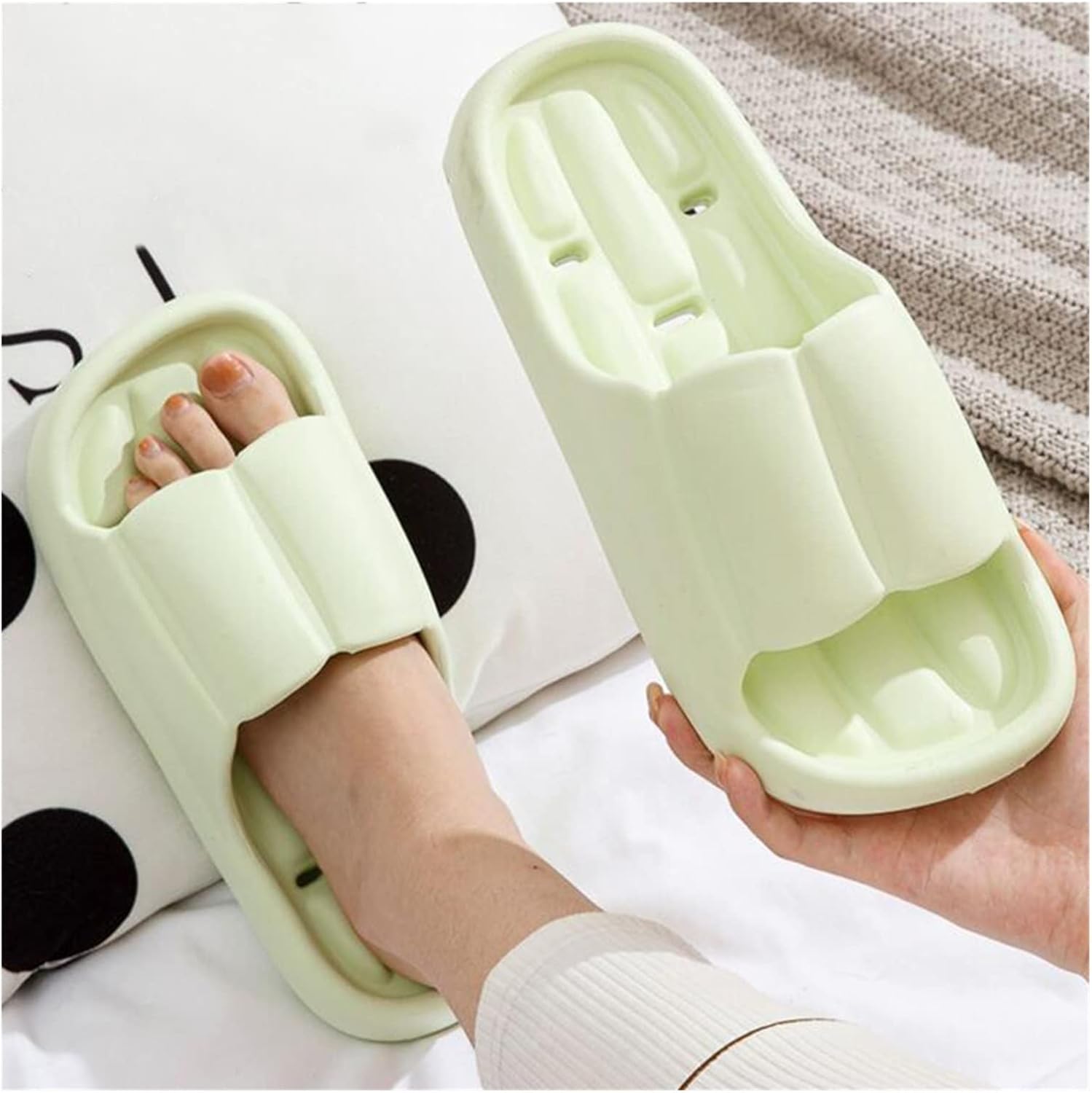 Тапочки для душа для женщин и мужчин, мягкие шлепанцы-подушки, быстро сохнущие, противоскользящие, для ванной, плавательного бассейна, пляжа, летние сандалии, домашняя обувь (Цвет: желтый, Размер: EUR38-3) Mehwsur
Тапочки для душа для женщин и мужчин, мягкие шлепанцы-подушки, быстро сохнущие, противоскользящие, для ванной, плавательного бассейна, пляжа, летние сандалии, домашняя обувь (Цвет: желтый, Размер: EUR38-3) Mehwsur