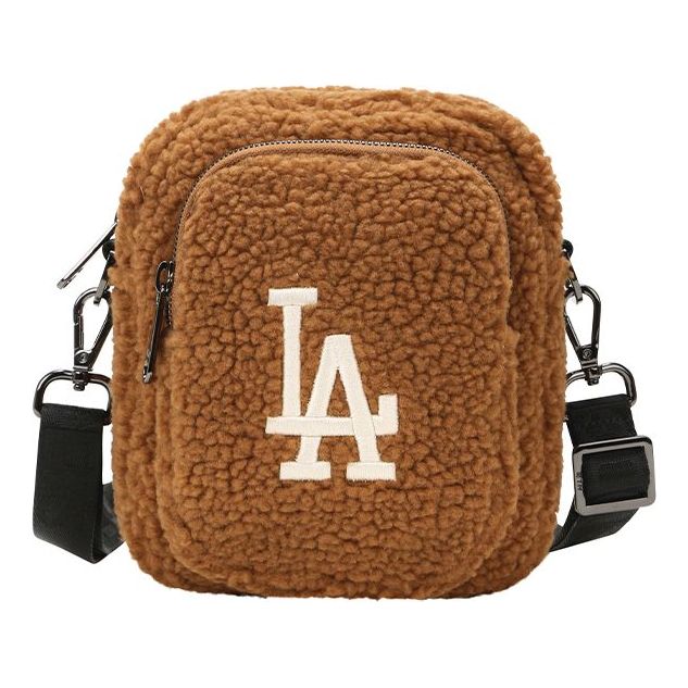 Миниатюрная шерстяная сумка-мессенджер из флиса с символикой команды Los Angeles Dodgers, , MLB LA
Миниатюрная шерстяная сумка-мессенджер из флиса с символикой команды Los Angeles Dodgers, , MLB LA