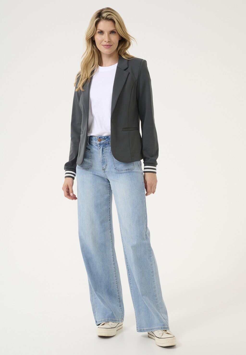 Блейзер KINNIE Kaffe, черный
Блейзер KINNIE Kaffe, черный