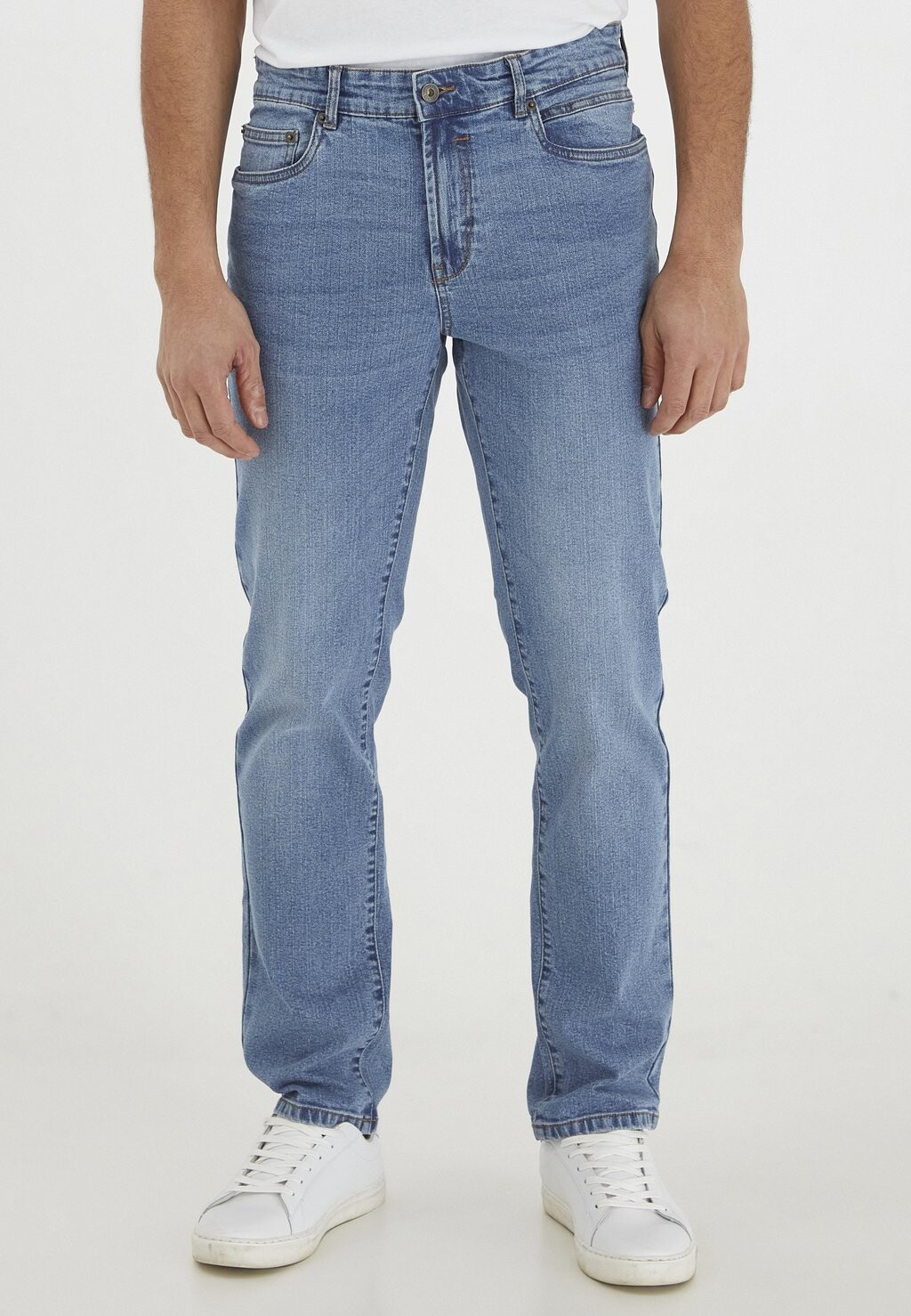 Джинсы приталенного кроя Sdryder Blue 200 Solid, цвет light blue denim
Джинсы приталенного кроя Sdryder Blue 200 Solid, цвет light blue denim