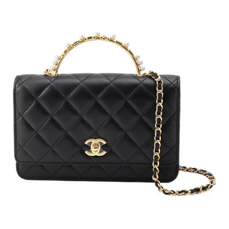 Chanel Женская сумка WOC из овечьей кожи, черная
Chanel Женская сумка WOC из овечьей кожи, черная