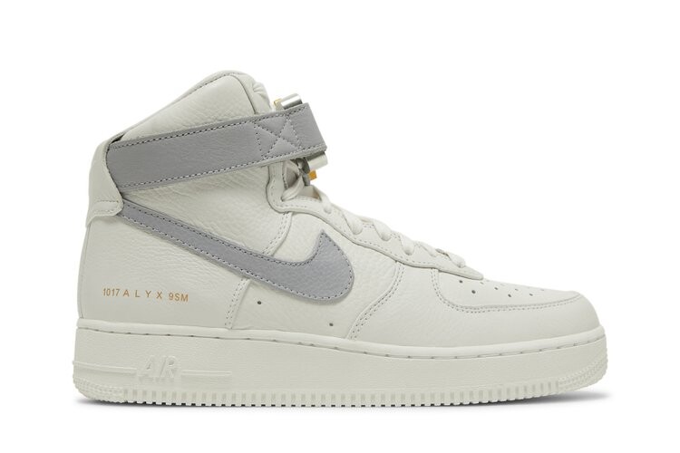 Кроссовки Nike 1017 ALYX 9SM x Air Force 1 High, белый
Кроссовки Nike 1017 ALYX 9SM x Air Force 1 High, белый