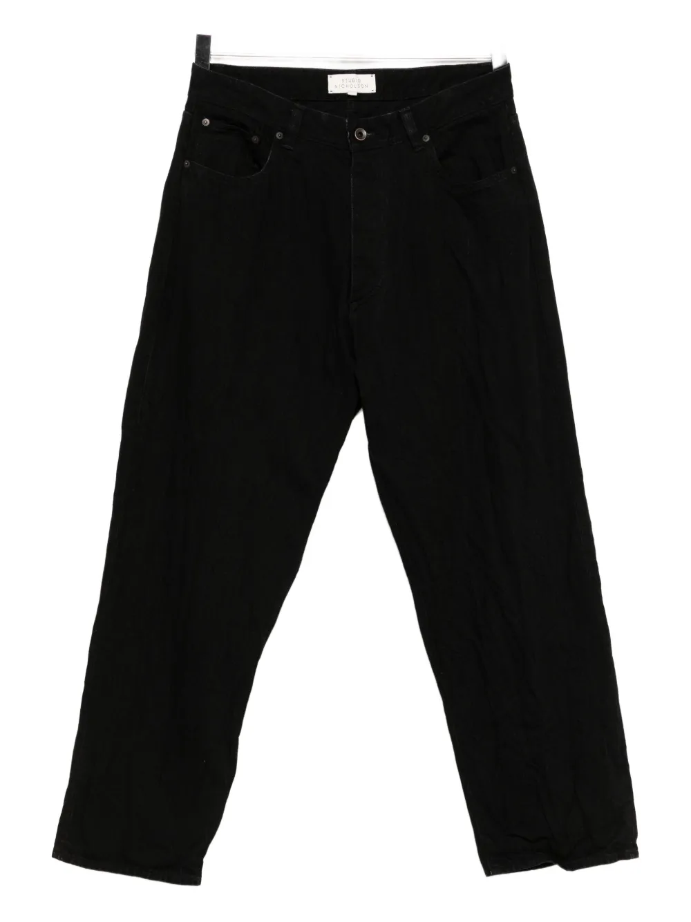 Джинсы Seb с жатым эффектом Studio Nicholson, черный
Джинсы Seb с жатым эффектом Studio Nicholson, черный