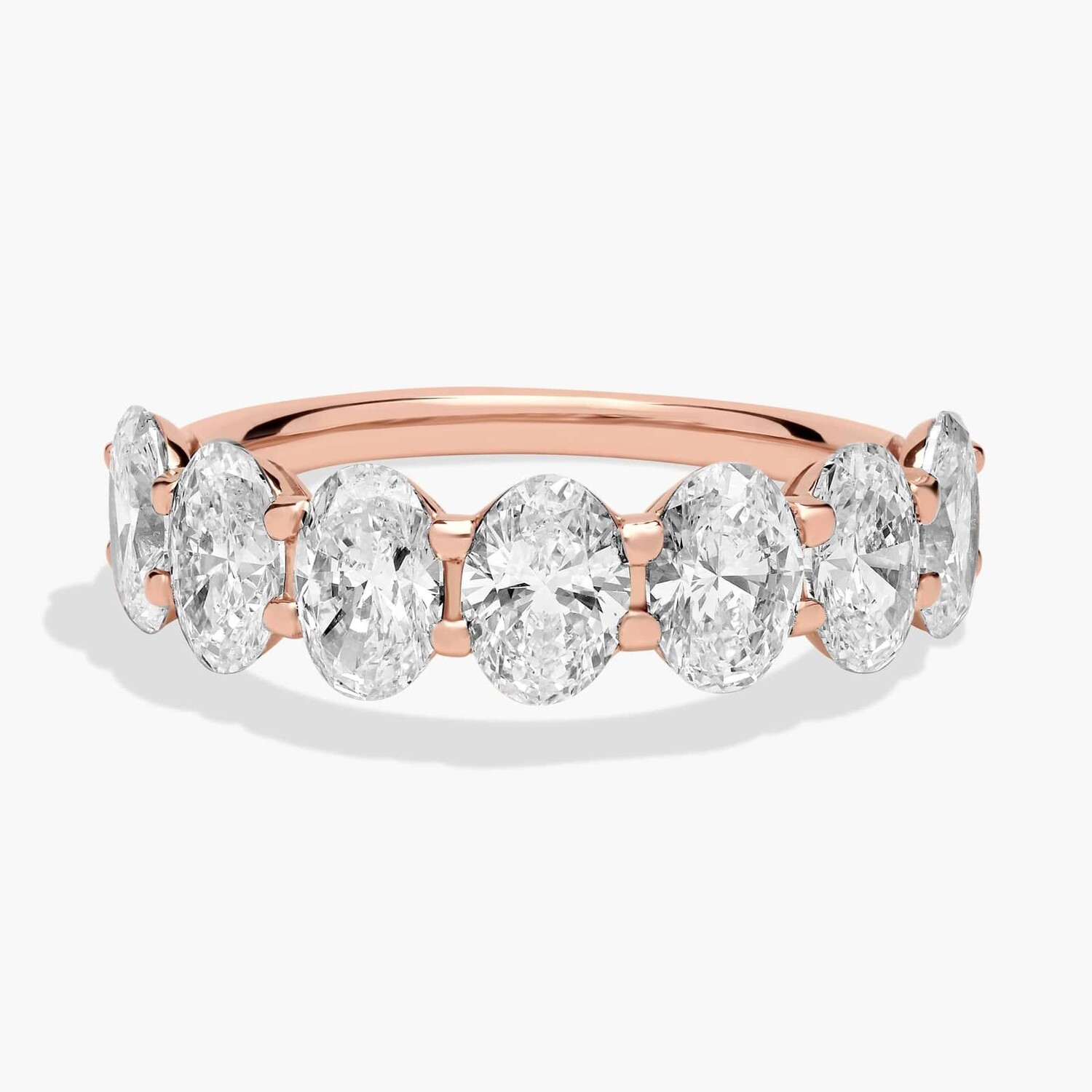 Кольцо с семью овальными выращенными в лаборатории бриллиантами из розового золота 14 карат (3 1/2 карата, два камня - FG / VS2-SI1) Blue Nile
Кольцо с семью овальными выращенными в лаборатории бриллиантами из розового золота 14 карат (3 1/2 карата, два камня - FG / VS2-SI1) Blue Nile