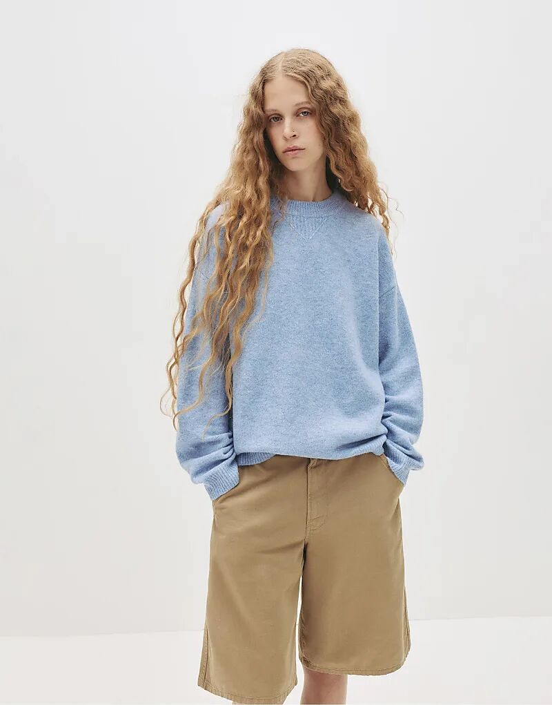 Мягкий вязаный свитер Pull&Bear синего цвета
Мягкий вязаный свитер Pull&Bear синего цвета