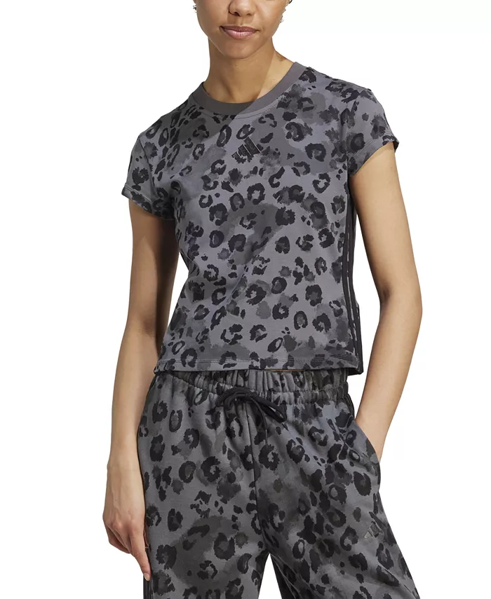 Женская облегающая футболка с леопардовым принтом по краю adidas, мультиколор
Женская облегающая футболка с леопардовым принтом по краю adidas, мультиколор