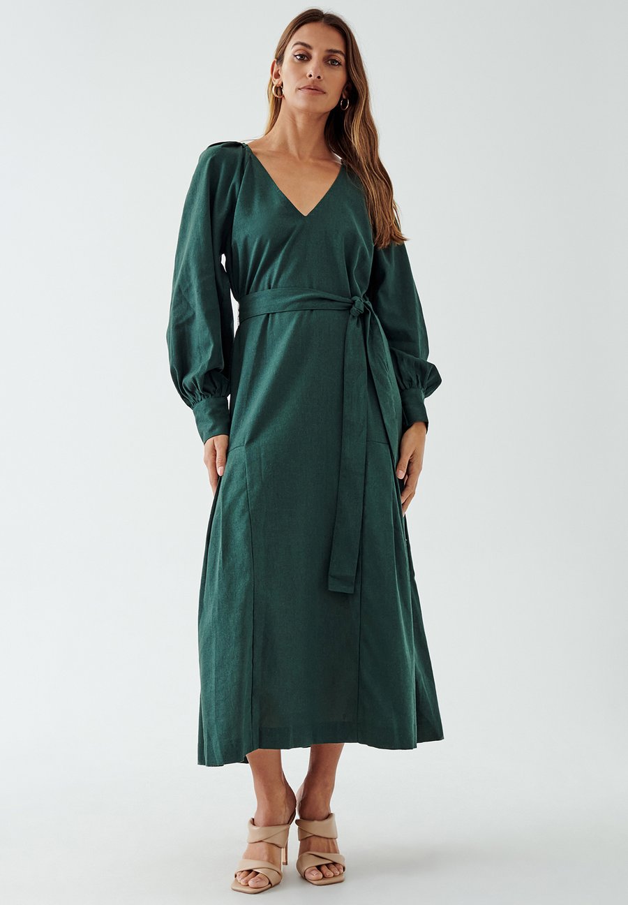 Платье WILLA ONA MIDI DRESS, Emerald/Dark Green
Платье WILLA ONA MIDI DRESS, Emerald/Dark Green