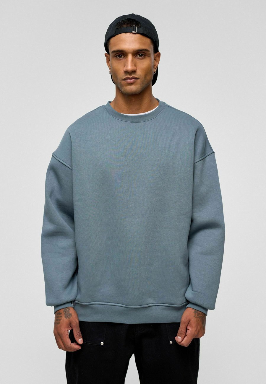 Толстовка Lucy & Sam Sweatshirt, Smoked/Blue-Grey
Толстовка Lucy & Sam Sweatshirt, Smoked/Blue-Grey