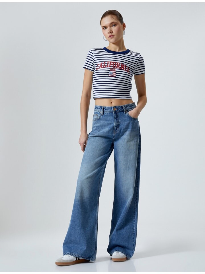 Футболка KOTON T shirt, цвет marineblau gestreift
Футболка KOTON T shirt, цвет marineblau gestreift