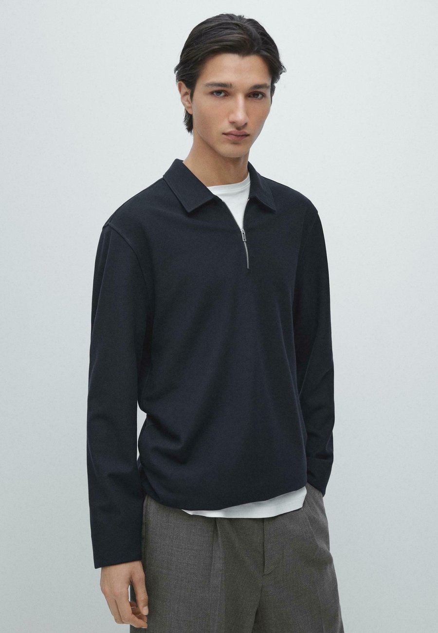 Поло Massimo Dutti ZIP-UP , Dark Blue
Поло Massimo Dutti ZIP-UP , Dark Blue