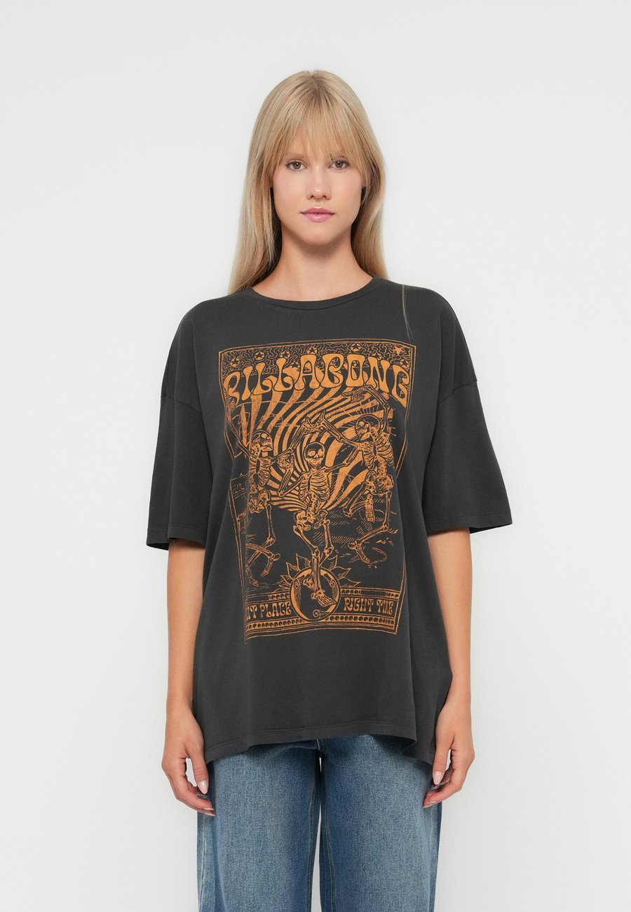 Футболка Billabong RIGHT PLACE RIGHT TIME, Off Black/Black, Черный, Футболка Billabong RIGHT PLACE RIGHT TIME, Off Black/Black
Футболка Billabong RIGHT PLACE RIGHT TIME, Off Black/Black, Черный, Футболка Billabong RIGHT PLACE RIGHT TIME, Off Black/Black