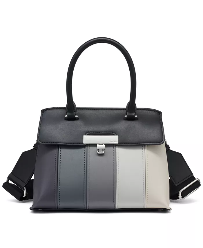 Бекки Сумка кросс-боди с поворотным замком и съемным ремнем Calvin Klein, черный
Бекки Сумка кросс-боди с поворотным замком и съемным ремнем Calvin Klein, черный