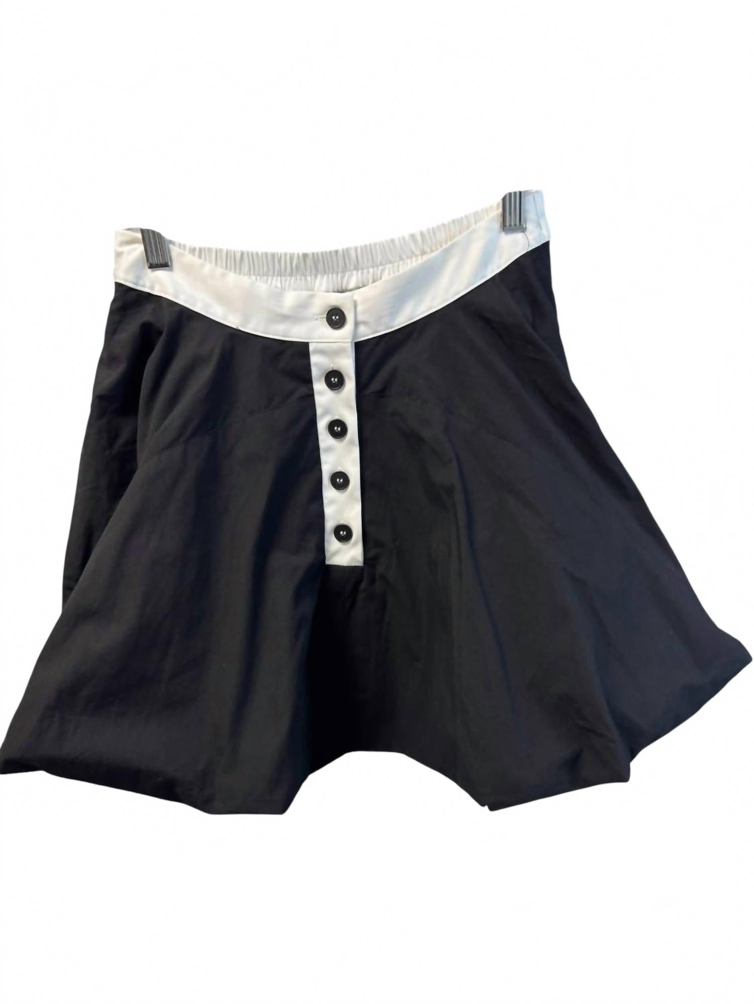 Женская пузырчатая мини-юбка черно-белая Strut & Bolt
Женская пузырчатая мини-юбка черно-белая Strut & Bolt