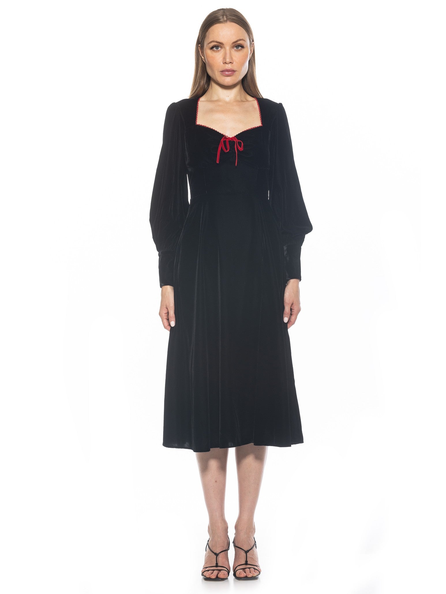 Платье Вилла ALEXIA ADMOR, черный
Платье Вилла ALEXIA ADMOR, черный