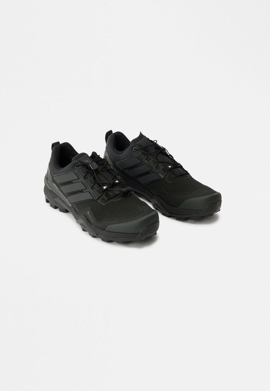 Кроссовки Adidas Terrex SKYCHASER , Core Black/Core Black/Black
Кроссовки Adidas Terrex SKYCHASER , Core Black/Core Black/Black