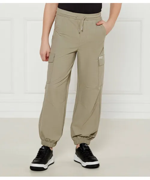 Брюки-Карго Regular fit Calvin Klein Jeans, бежевый
Брюки-Карго Regular fit Calvin Klein Jeans, бежевый