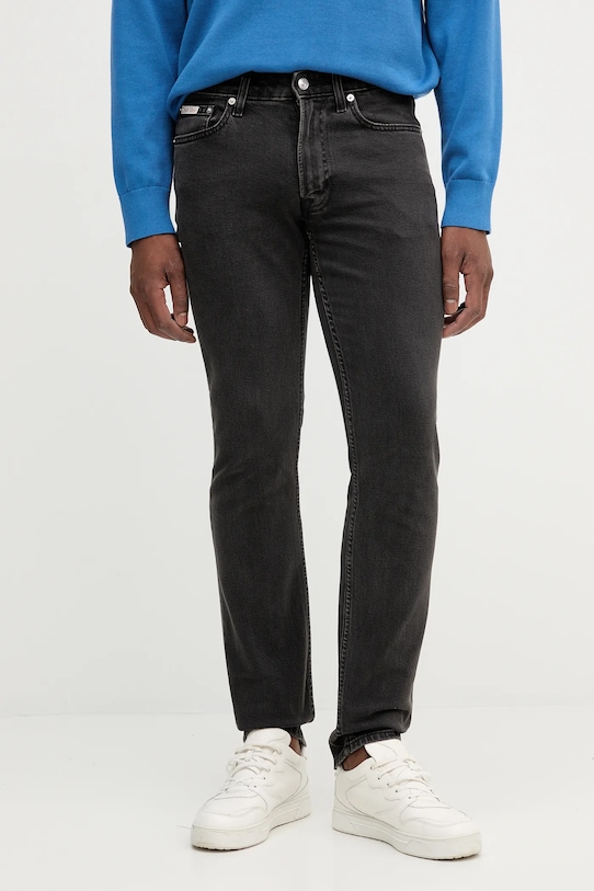 Джинсы Calvin Klein Jeans, черный
Джинсы Calvin Klein Jeans, черный