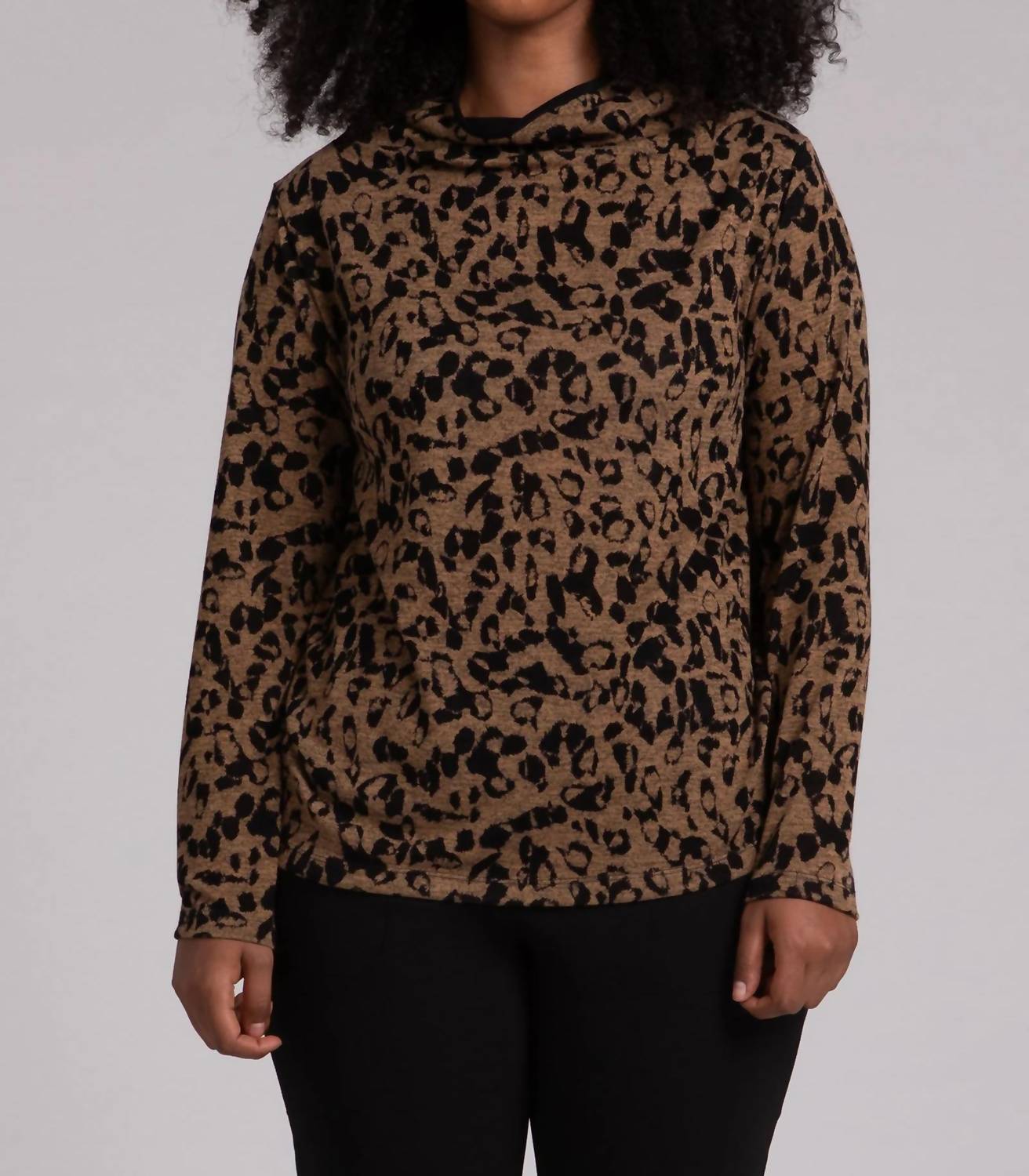 Топ с длинными рукавами и воротником-воронкой в цвете Animal Black/Camel Sympli
Топ с длинными рукавами и воротником-воронкой в цвете Animal Black/Camel Sympli