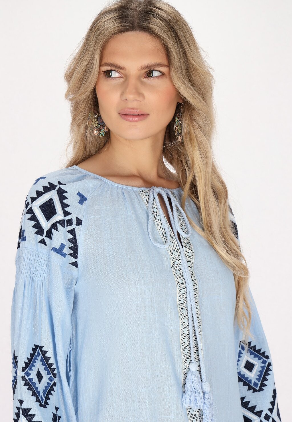 Дневное платье usha, светло-голубой
Дневное платье usha, светло-голубой