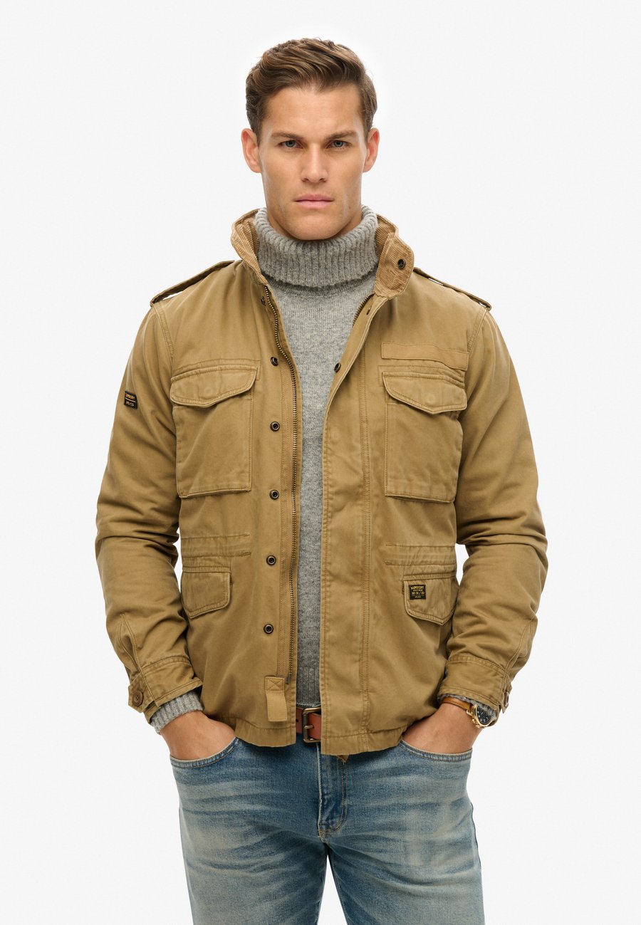Куртка Superdry & Co ROOKIE FIELD, Sandstone Brown/Brown
Куртка Superdry & Co ROOKIE FIELD, Sandstone Brown/Brown