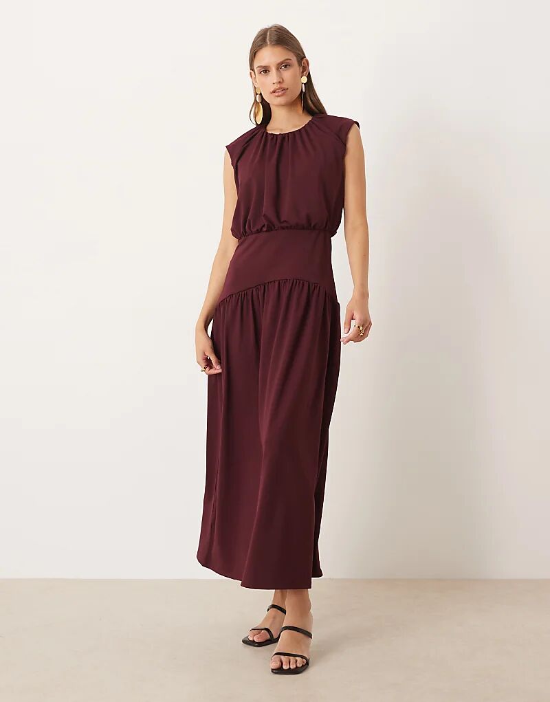 Платье миди ASOS DESIGN без рукавов с заниженной талией и пышной юбкой цвета вина
Платье миди ASOS DESIGN без рукавов с заниженной талией и пышной юбкой цвета вина
