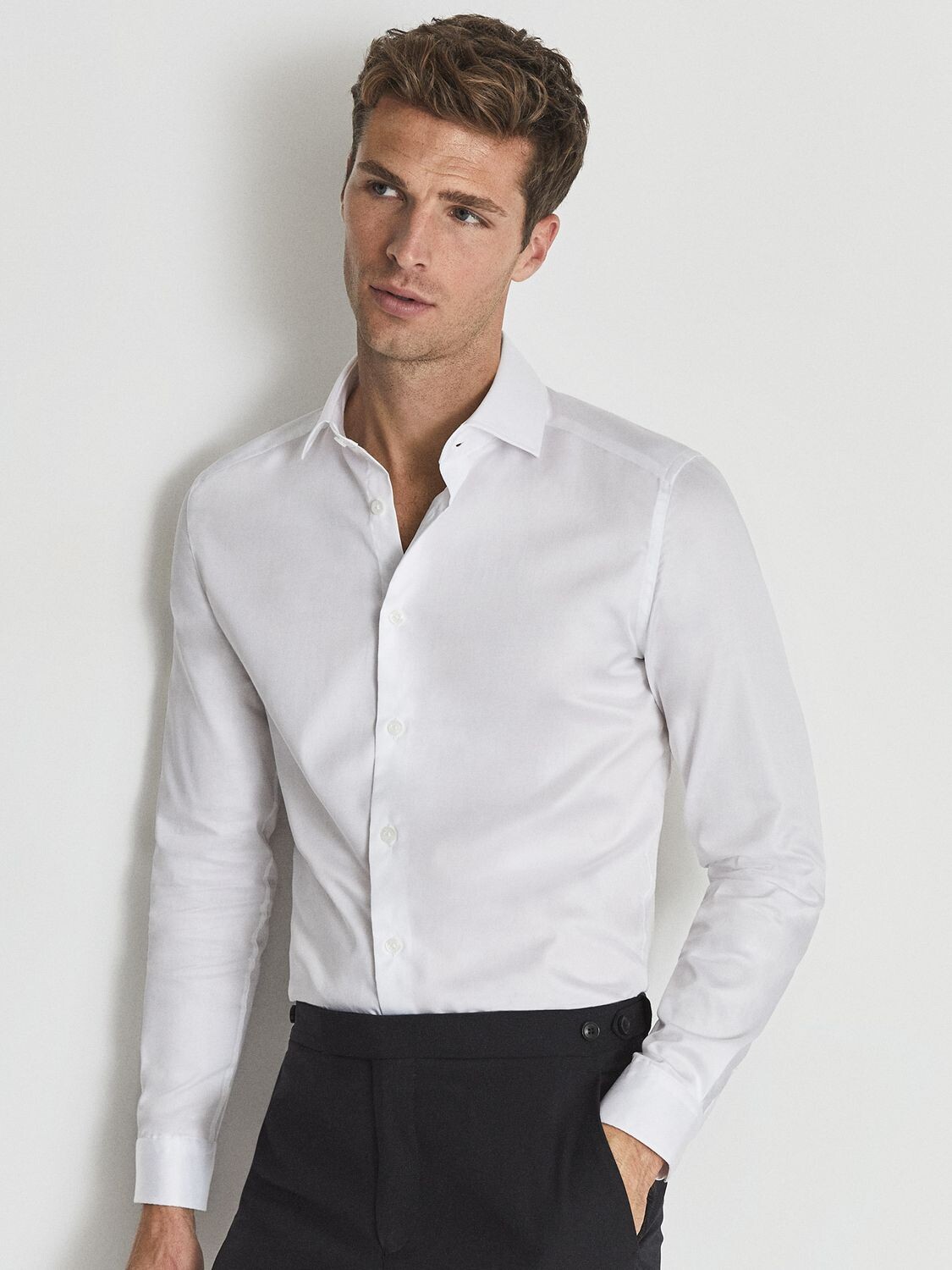 Удаленная рубашка Reiss, белый
Удаленная рубашка Reiss, белый