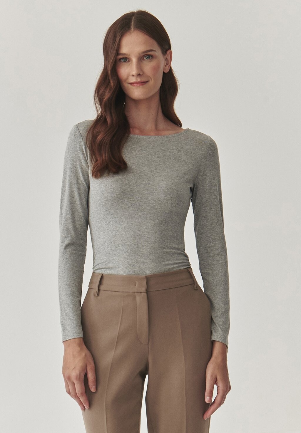 Топ с длинными рукавами ZULA TATUUM, серый
Топ с длинными рукавами ZULA TATUUM, серый