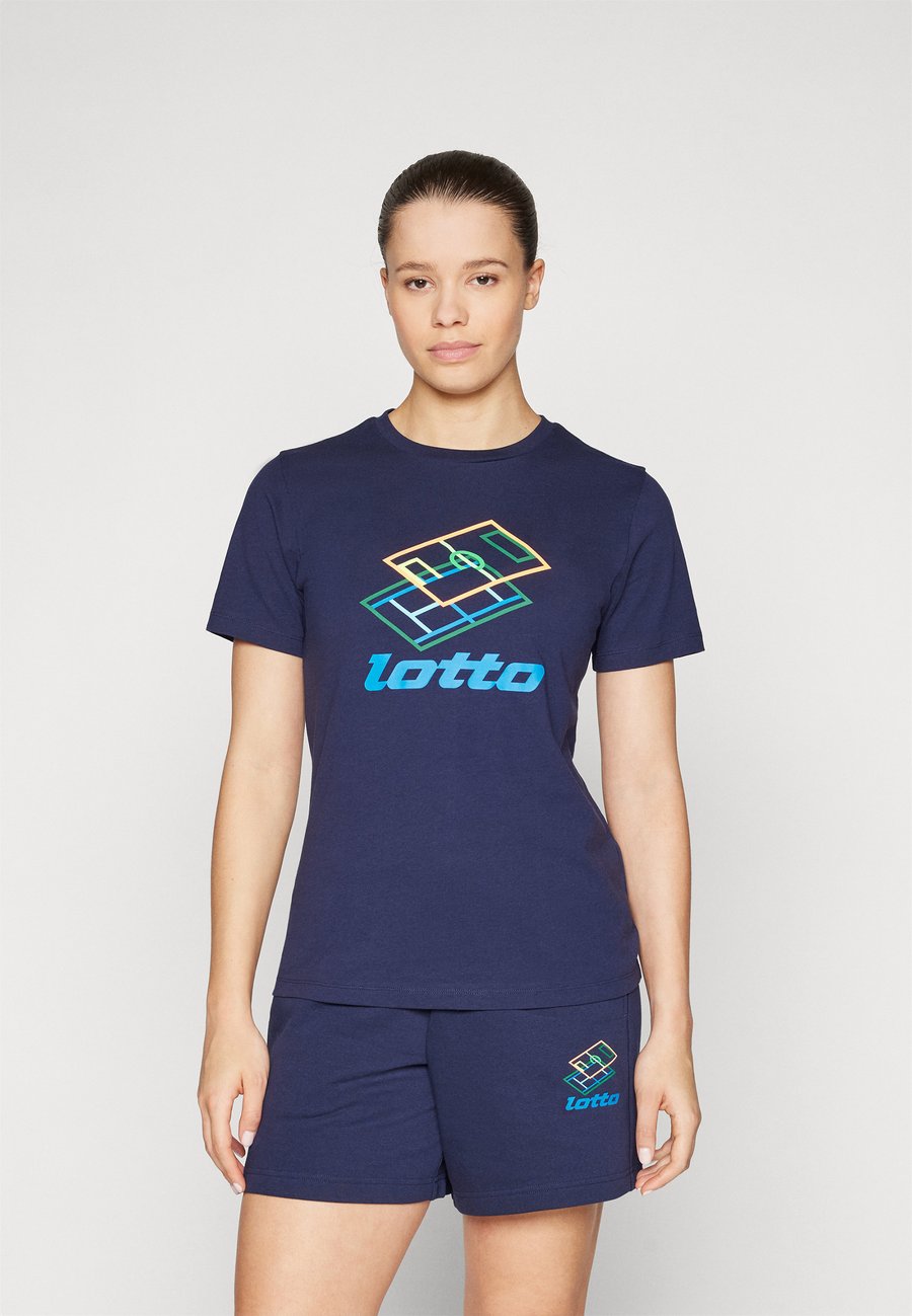 Футболка Lotto Print T-shirt, Peacock/Dark Blue, Синий, Футболка Lotto Print T-shirt, Peacock/Dark Blue
Футболка Lotto Print T-shirt, Peacock/Dark Blue, Синий, Футболка Lotto Print T-shirt, Peacock/Dark Blue