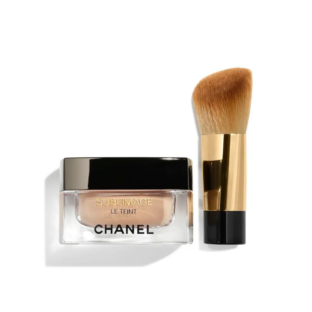 Крем-основа под макияж, придающая сияние SUBLIMAGE LE TEINT Chanel, цвет beige tarro
Крем-основа под макияж, придающая сияние SUBLIMAGE LE TEINT Chanel, цвет beige tarro