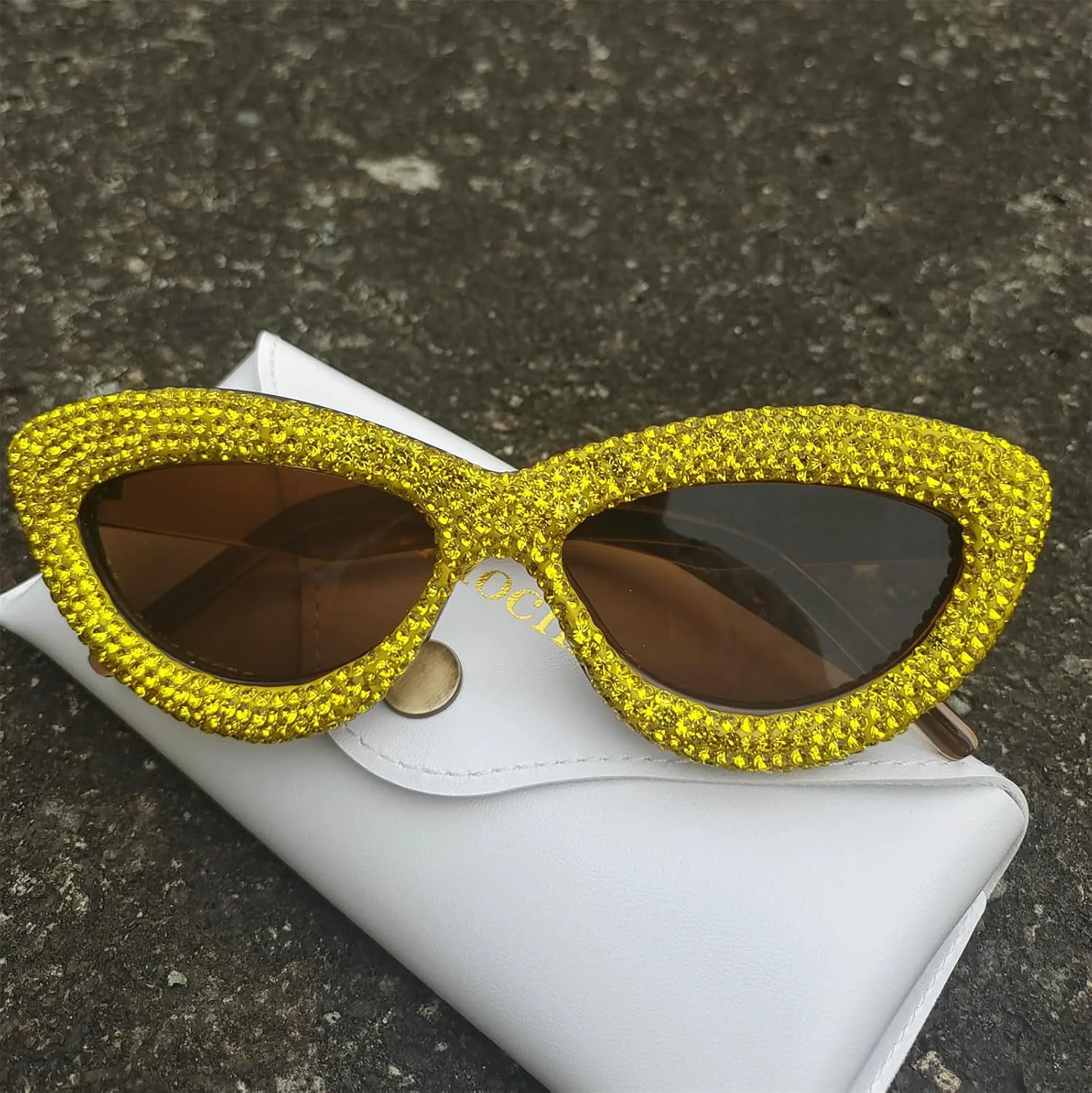 Willochra Fashion Женские солнцезащитные очки со стразами, блестящие, в форме «кошачьих глаз», с кристаллами и защитой от УФ-излучения, 2pcs-brown&purple
Willochra Fashion Женские солнцезащитные очки со стразами, блестящие, в форме «кошачьих глаз», с кристаллами и защитой от УФ-излучения, 2pcs-brown&purple