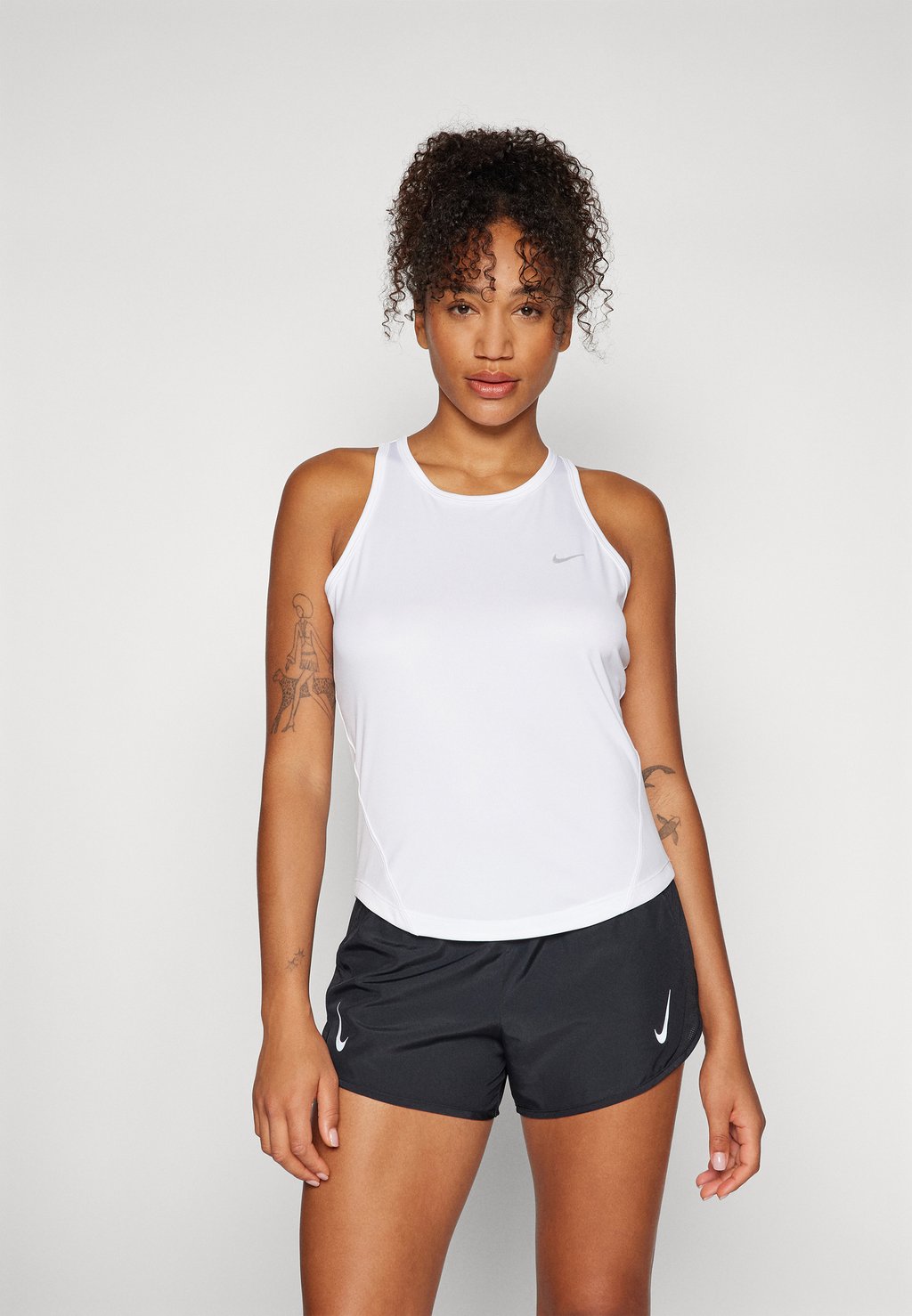 Топ TEMPO TANK Nike Performance, белый
Топ TEMPO TANK Nike Performance, белый