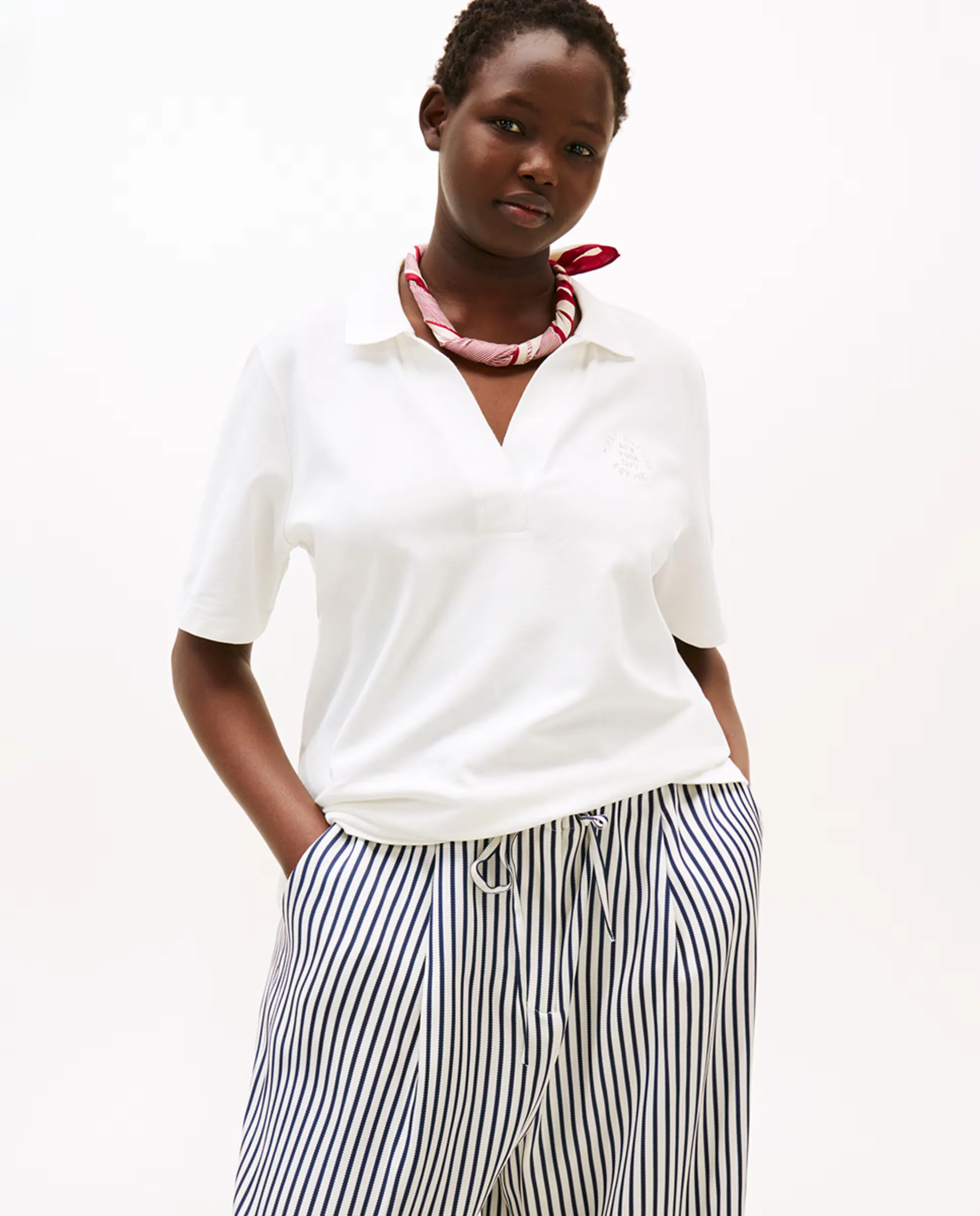 Женская футболка Polo Relaxed с коротким рукавом Tommy Hilfiger, белый
Женская футболка Polo Relaxed с коротким рукавом Tommy Hilfiger, белый