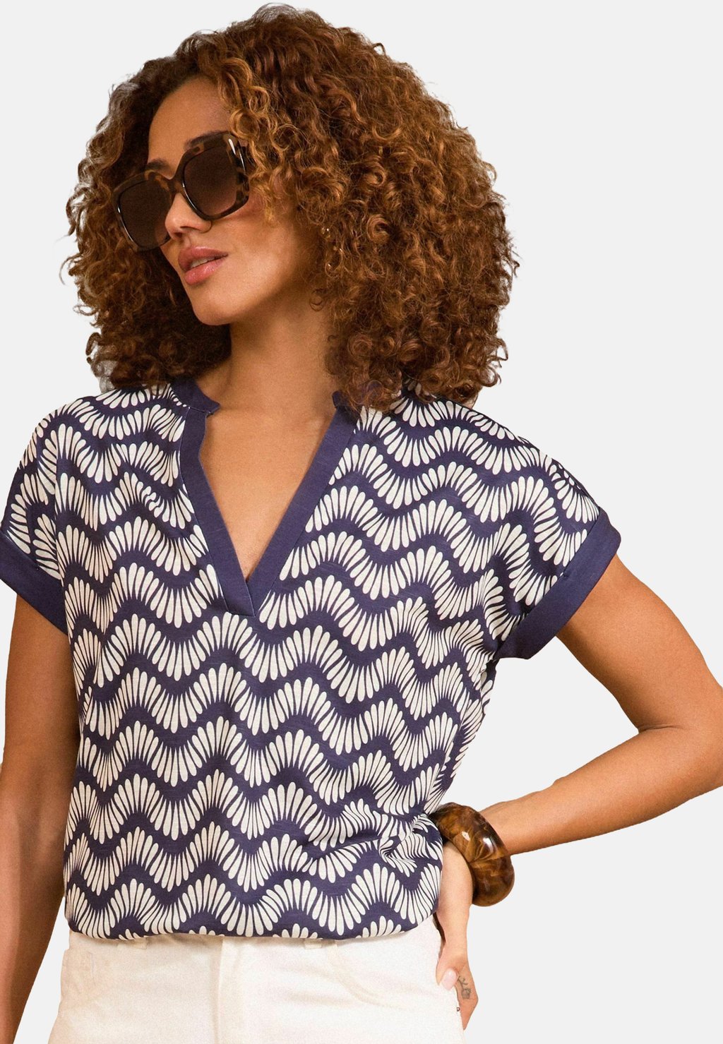 Рубашка с принтом REGULAR FIT Love & Roses, синий
Рубашка с принтом REGULAR FIT Love & Roses, синий